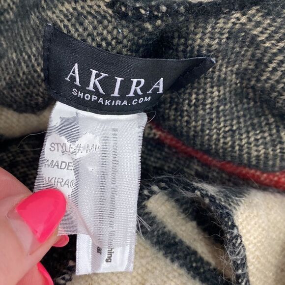 AKIRA Multi Strip Large Blanket Scarf Wrap - Picture 4 of 6